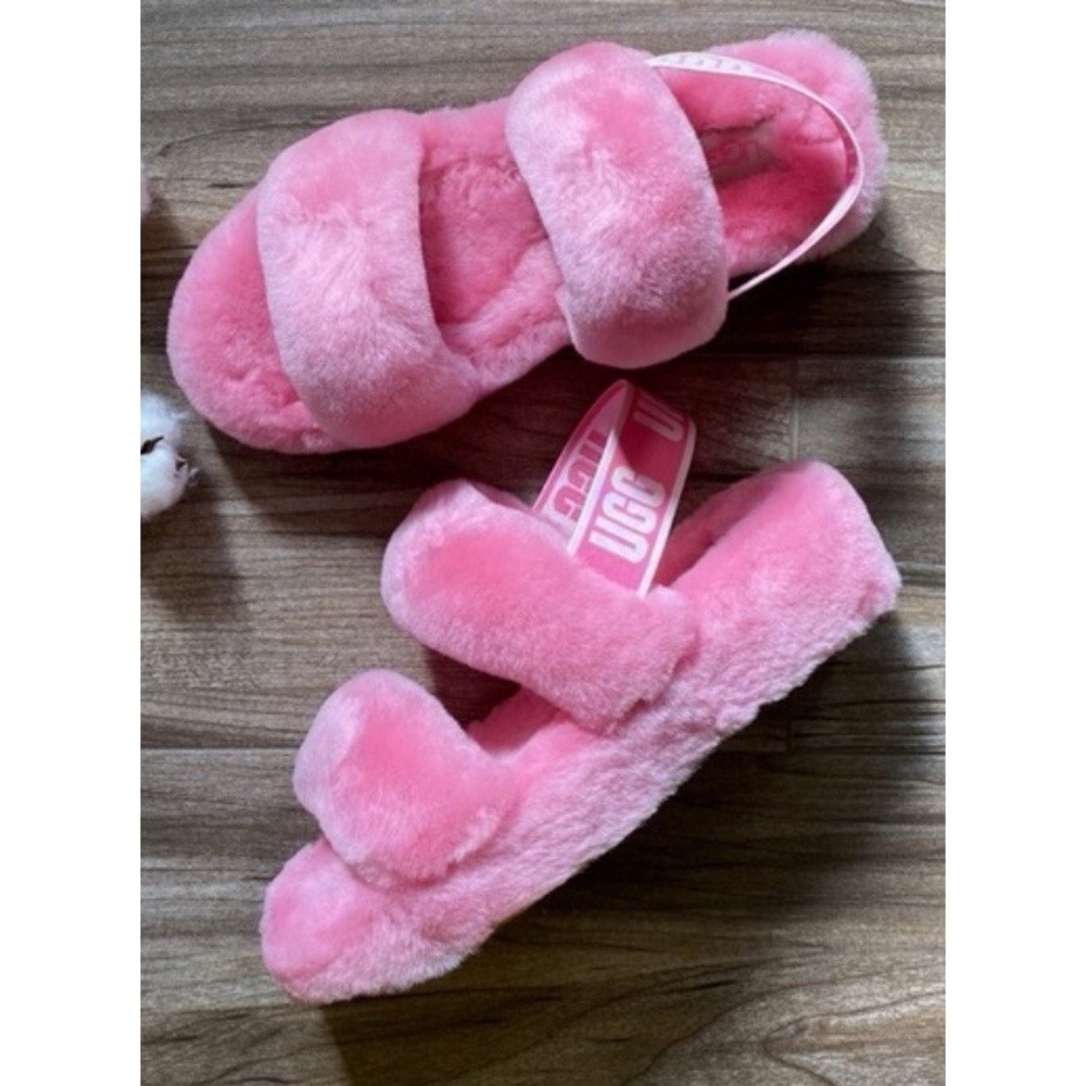 Ugg two strap‎ sandals slippers pink size 8